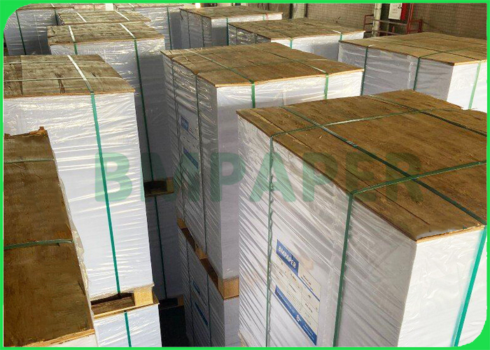 210gsm 270gsm C2S Silk Matte Paper For Advertising Poster 685 x 990mm