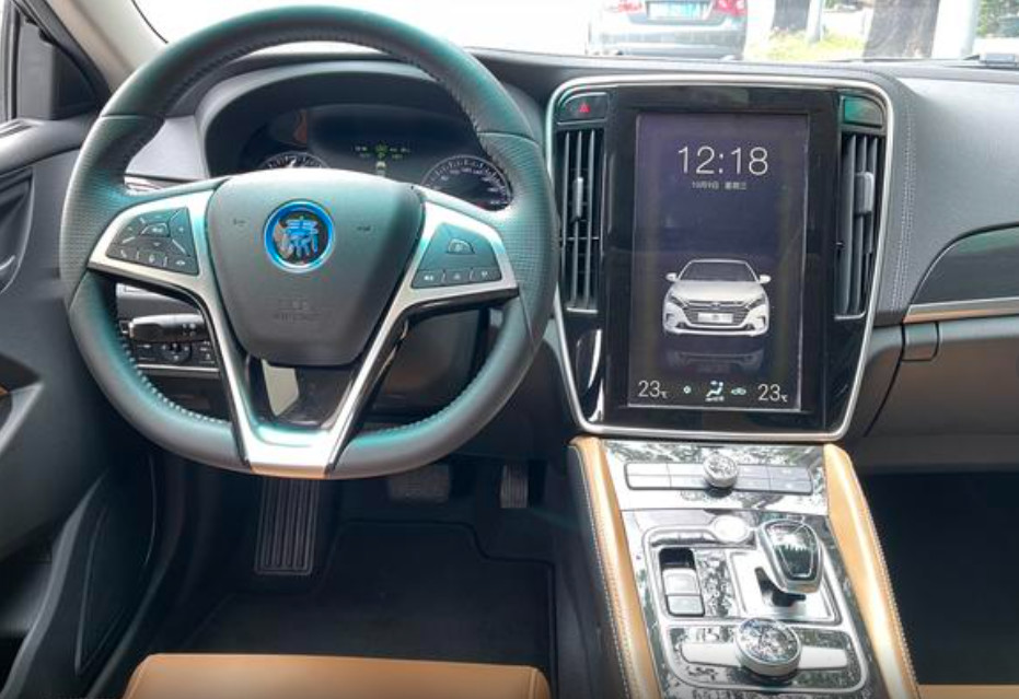 Qin DM 2017 1.5T Premium BYD Compact Car 1.5T 154HP L4 Plug-in Hybrid