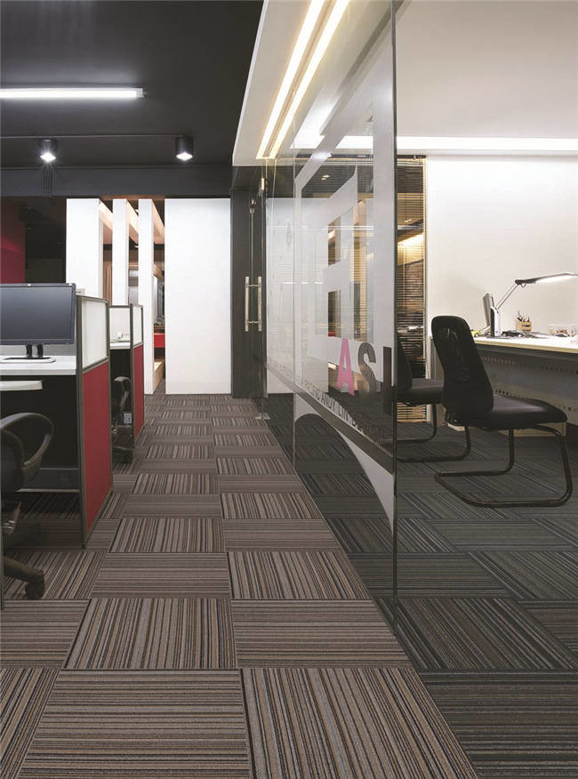 Modern 100% PP Printed Carpet Tiles Patterned Carpet Squares Multi Function