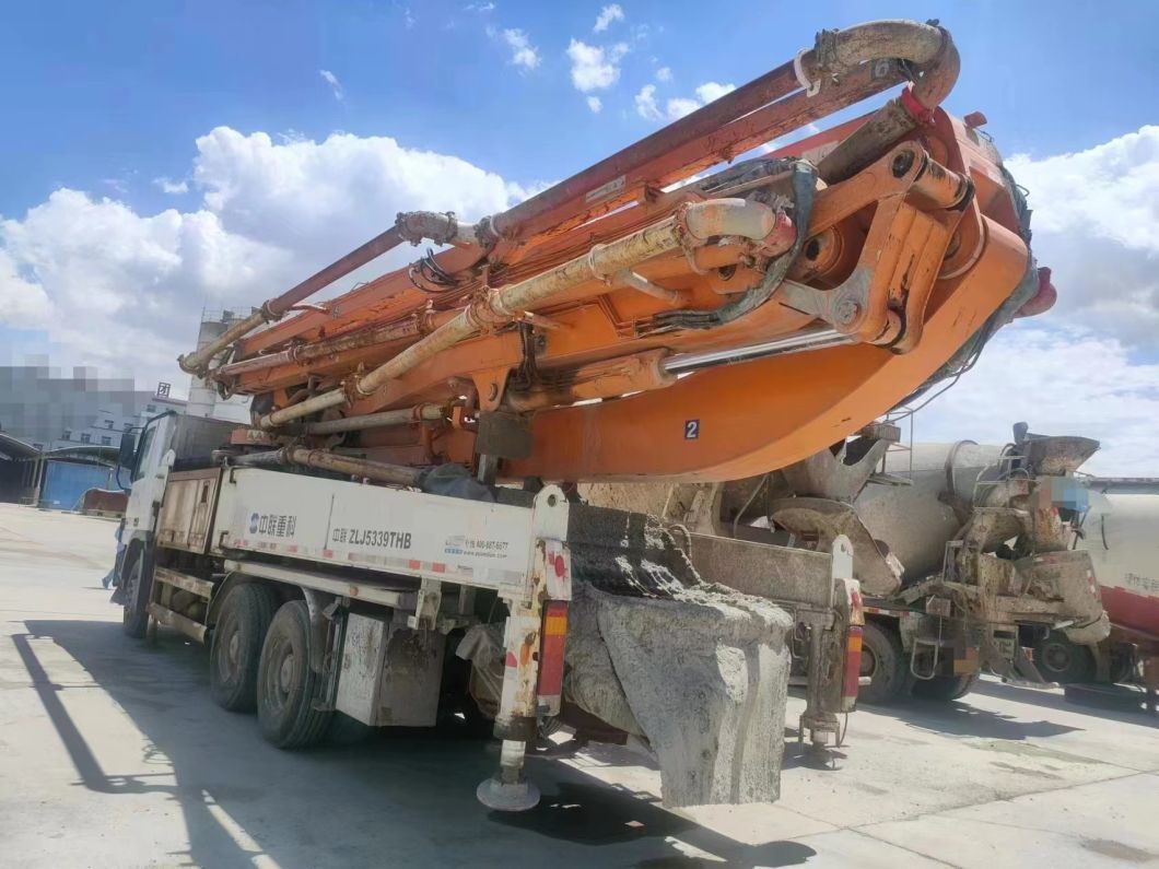 2013 Zoomlion 49m Concrete Pump Used Construction Machinery Concrete Equipment Truck Mouted Pump on Benz Chassis