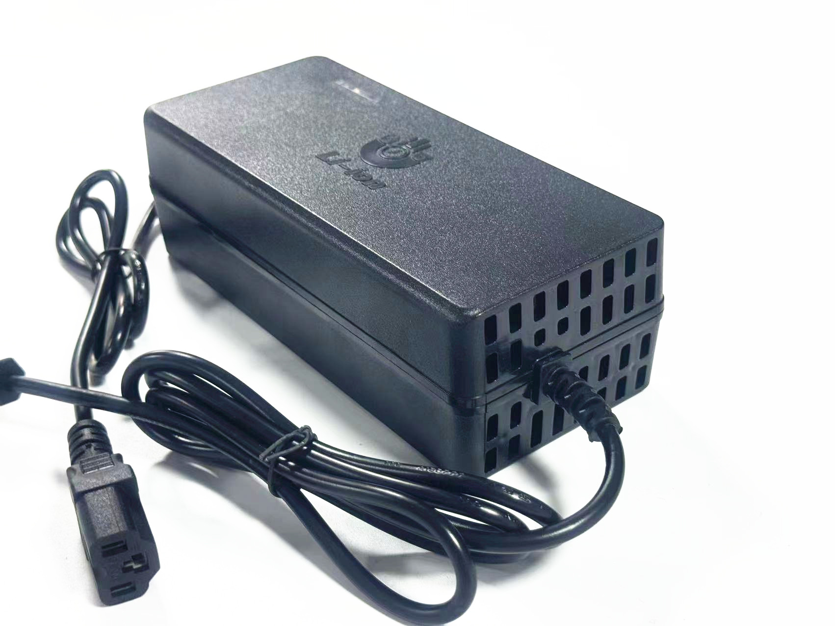 AC100-240V 50/60Hz Input Lithium Battery Charger for 54.6V 58.8V 58.4V Electronic Bike Battery 12V/2A Output