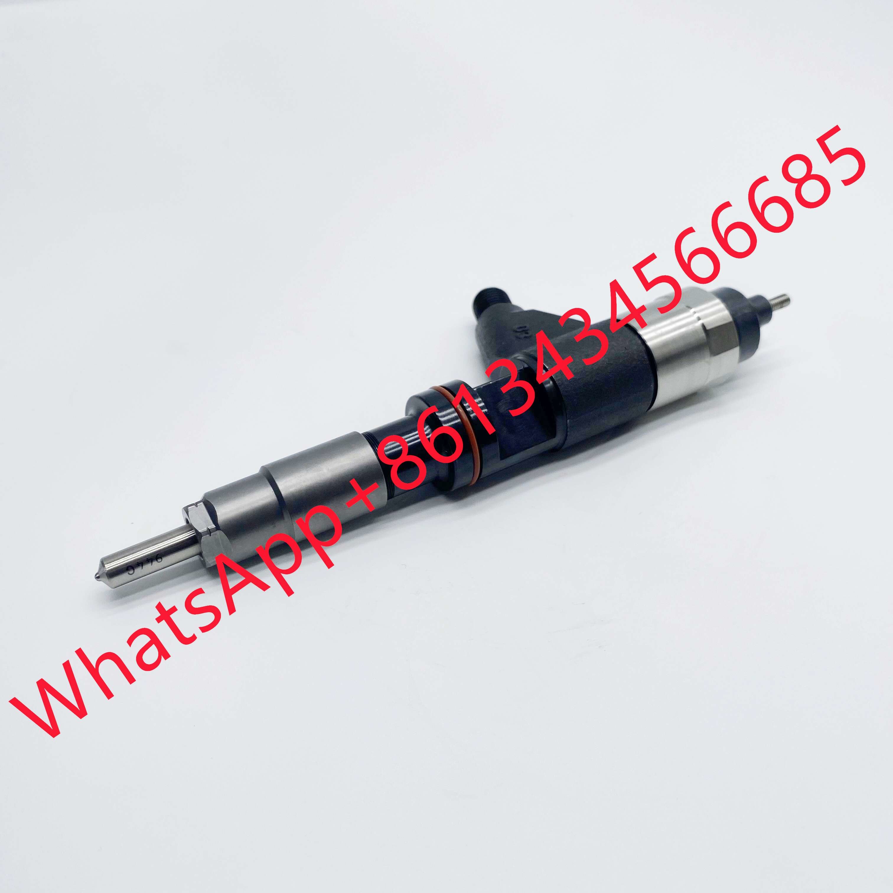 Common Rail Fuel Injector For John Deere 6068T 095000-6321 RE530361 RE531210 SE501928