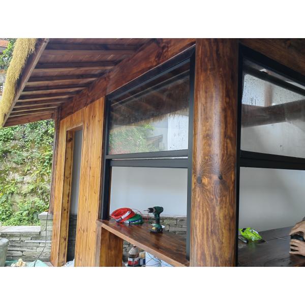 Art-Lighting Folding Window Configuration Providing Museum-Quality Natural Illumination for Display Niches