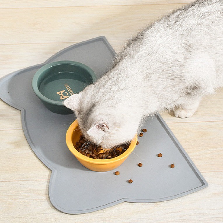 Silicone Pet Food Mat For Floor Waterproof Non Slip Pet Feeding Mat Raised Edge Cat Bowl Mat Travel Easy ToTake PlaceMat