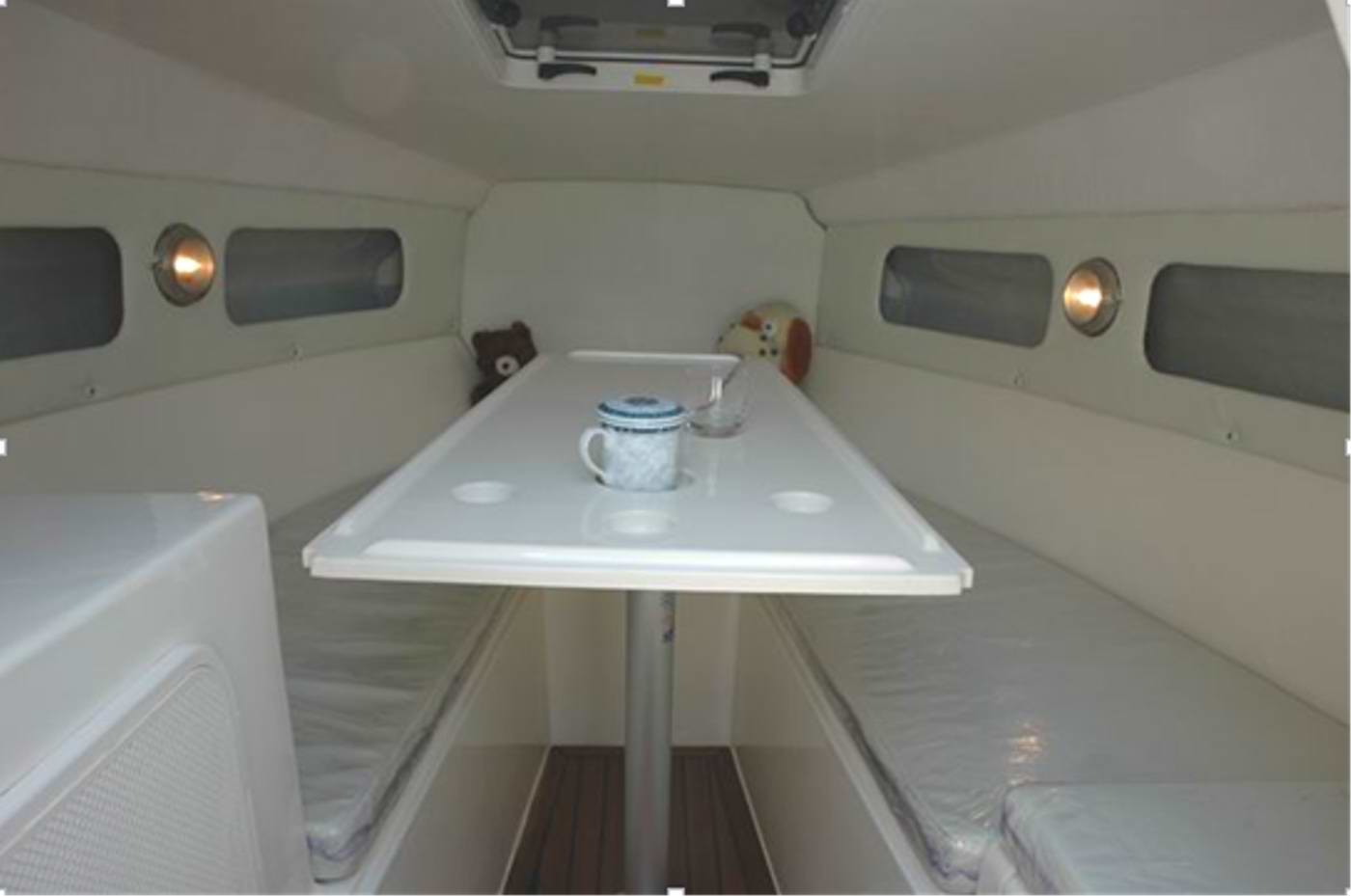 6 Personal Simple Pleasure Yacht 6.15 M Ocean Sailing Yachts With Washing / Skylight