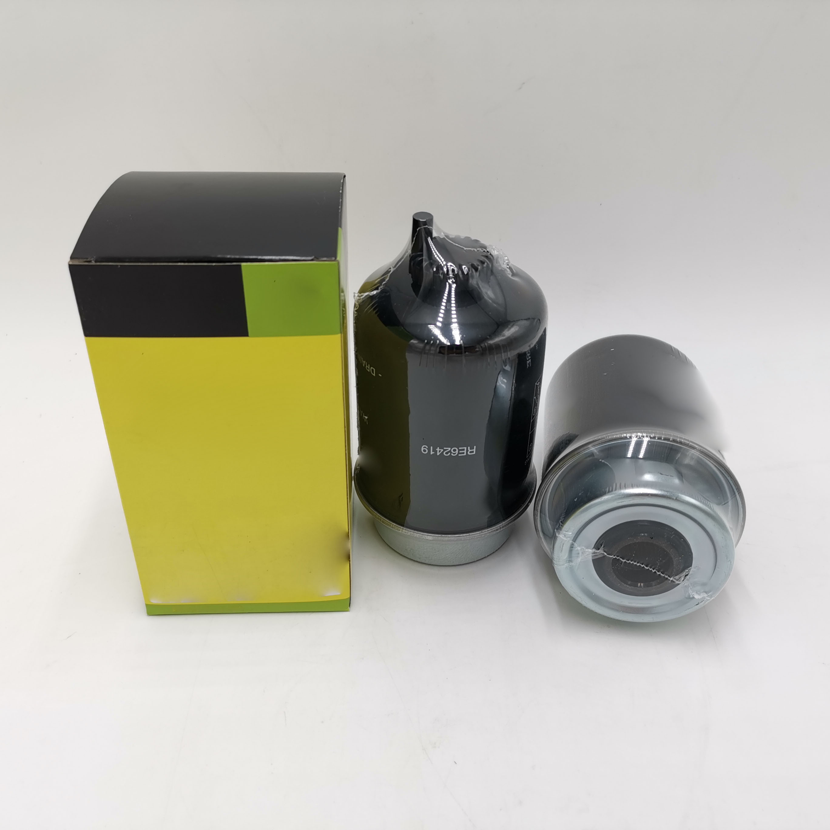 Standard Size Diesel Fuel Filter RE62419 with Filter Paper