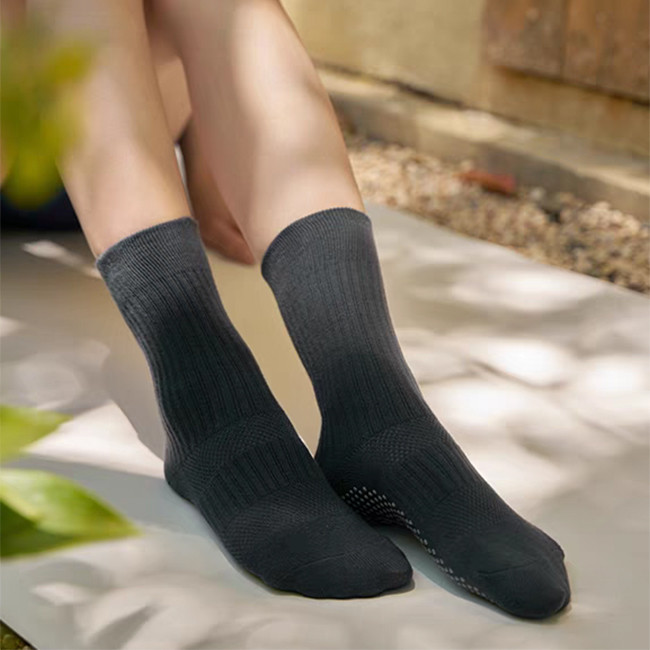 Stripe Cuff Breathable Mesh Anti Slip Gym Pilates Grip Crew Yoga Socks