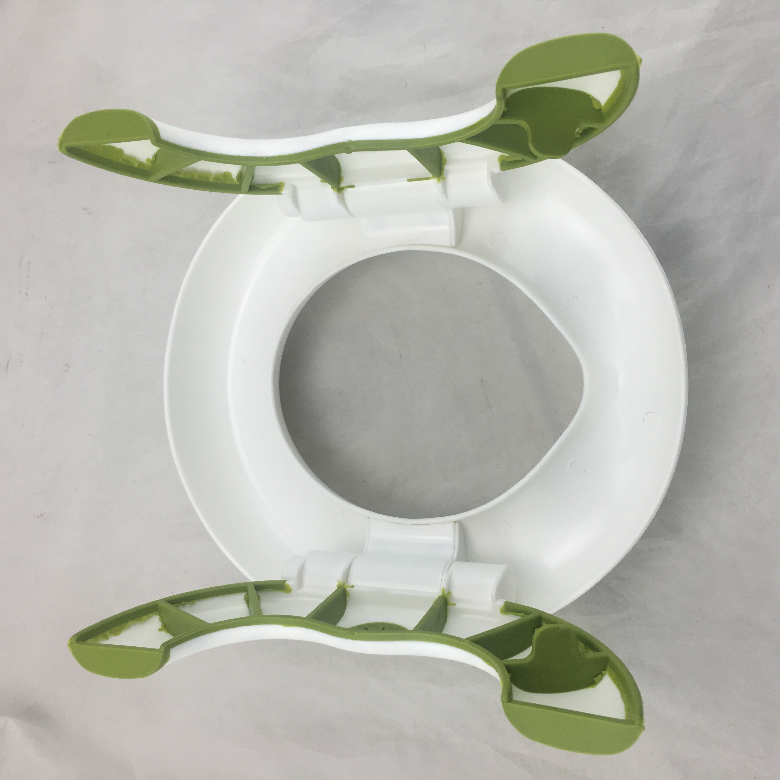 Baby Potty Chair Personal Care Tools , Custom Color Toilet Plastic Child Seat