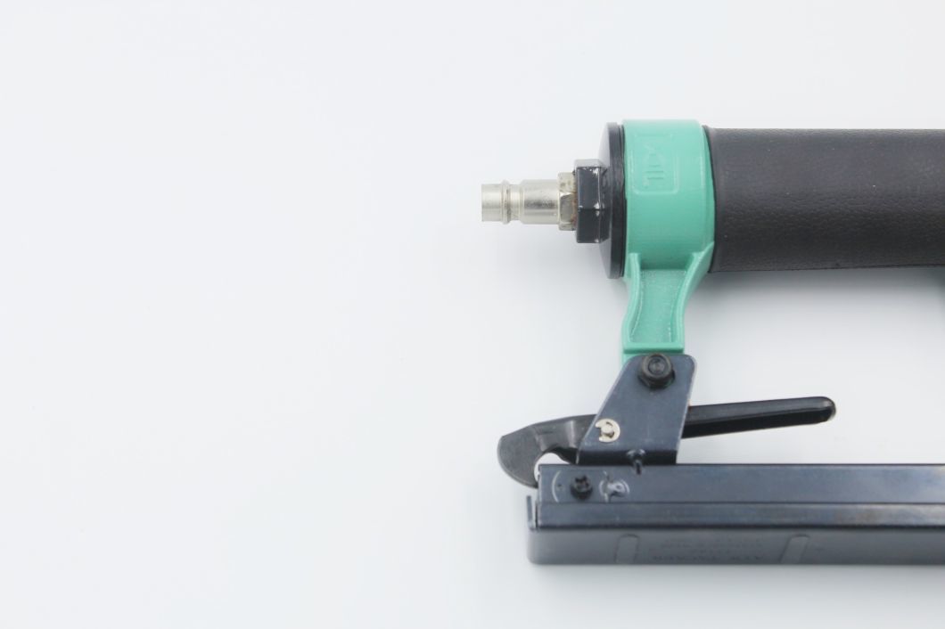 21 Gauge Fine Crown Air Pneumatic Staple Gun (Green) Air Stapler 8416 for Furniture Decoration