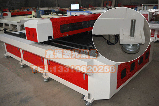 Factory Sell DSP BMP, Plt, Dst, Dxf Ai Graphic 100/130/150/200W 1325 Type CO2 Laser Cutting Machine