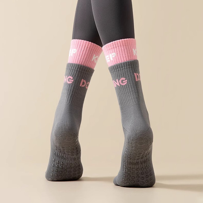 Custom Logo Fitness Anti Slip Grip Socks Floor Pilates Sports Women Yoga Socks