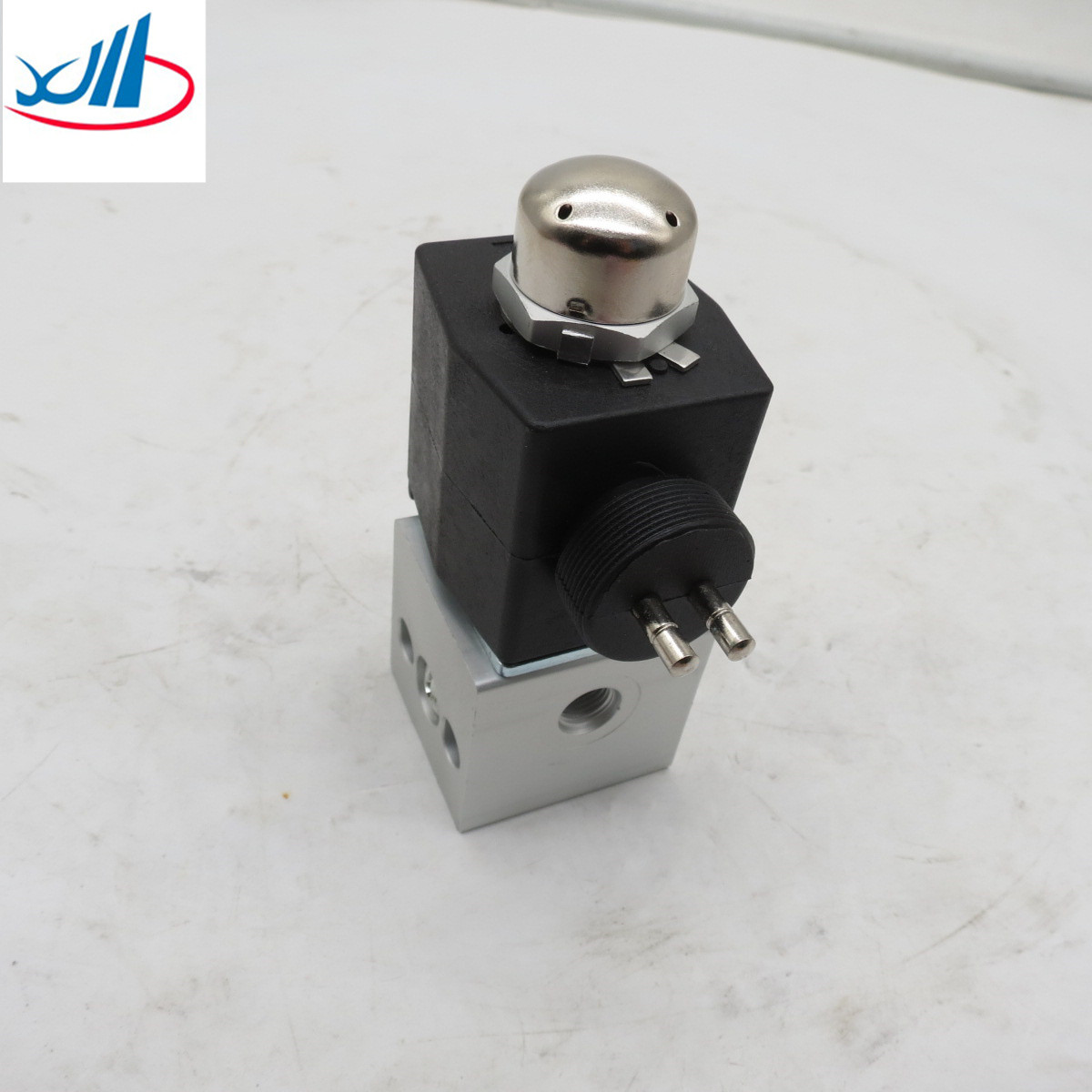 Wg9719710003 3 Way Solenoid Valve For Sinotruk Howo Truck Brake Parking Valve Part
