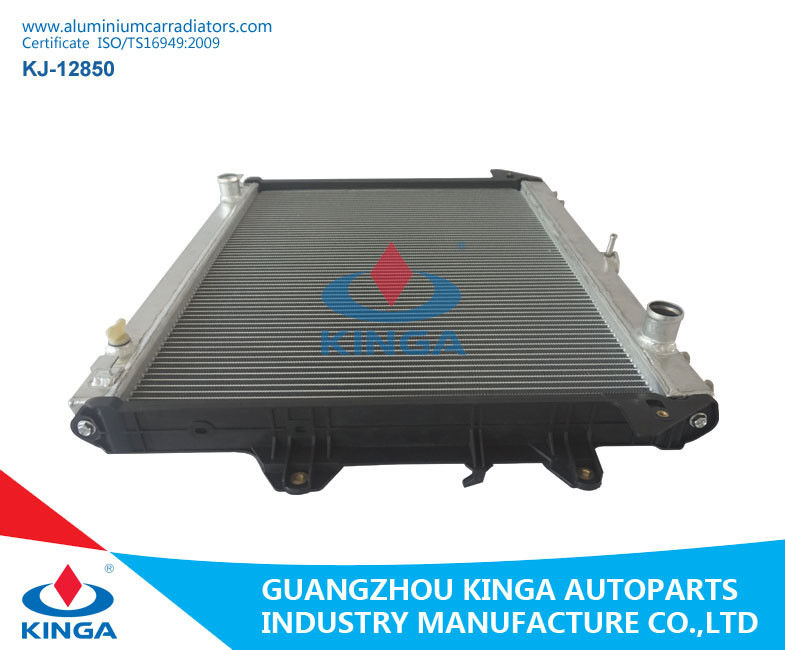 Professional Aluminium Car Radiators Silver Color 16400-OC180/OC200/OC220