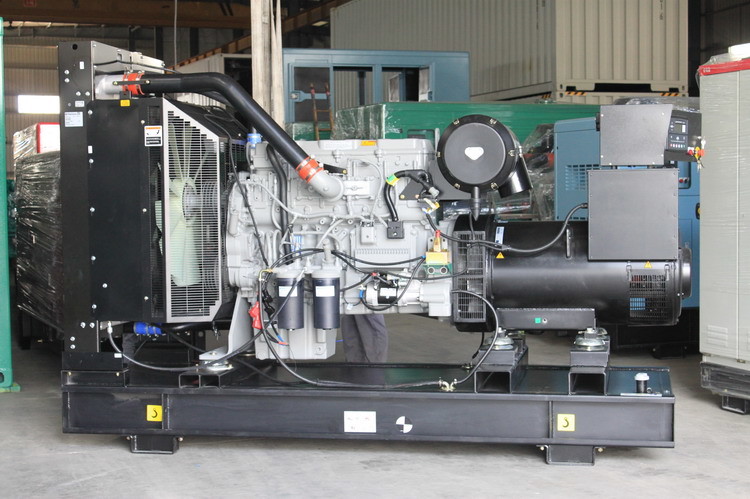 50HZ 60HZ Big Power 1500KVA 1600 KW 2000KVA Industrial Perkins Diesel Power Generator