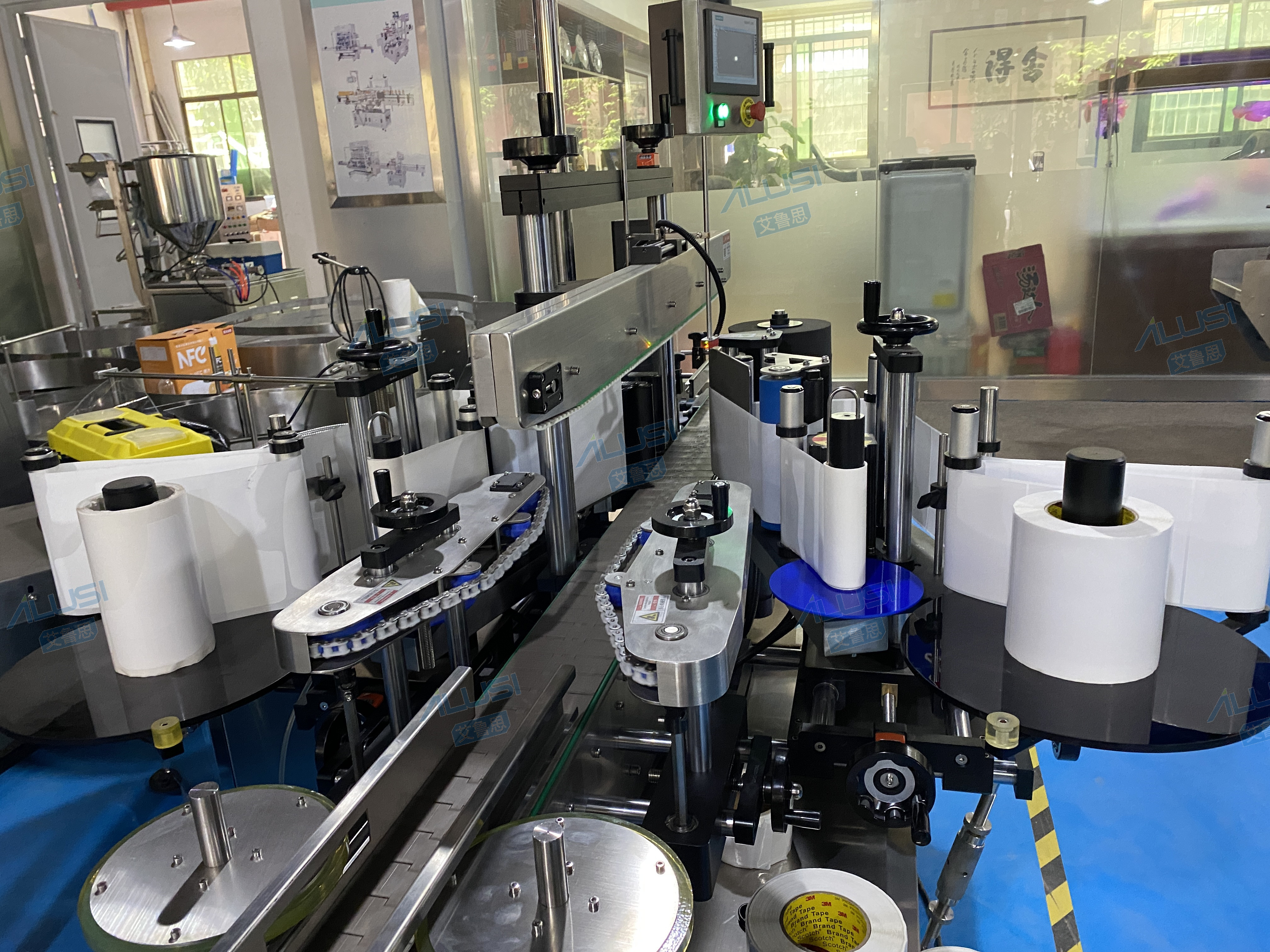 PLC Semi Automatic Label Applicator Machine Label Height 10-190mm