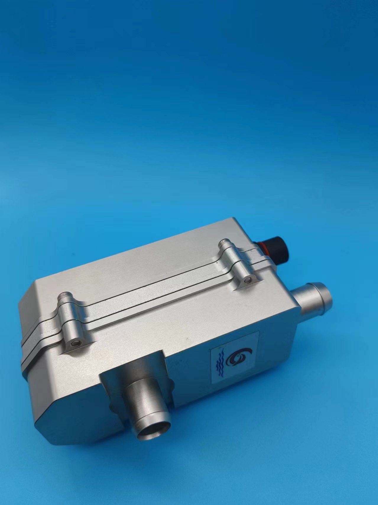 Aluminum Alloy Electric Engine Preheater Car / Truck Parking Heater 1500W