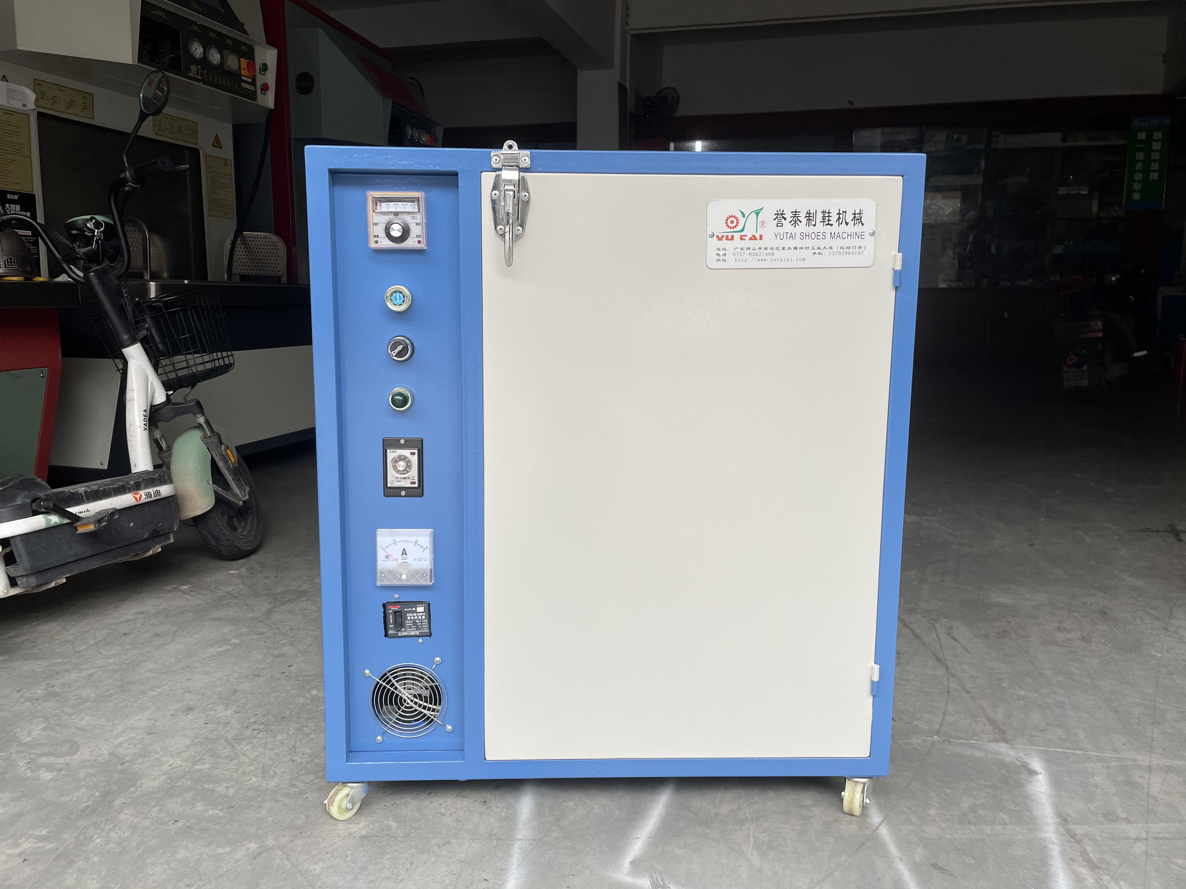 67 KG Shoe Industrial Infrared Heating Oven Energy Saving And High Capability