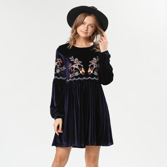 Newest Design Women Tunic Velvet Dress with Embroidery