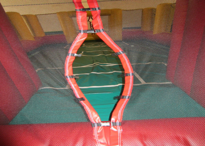 Amusement Park Inflatable Football Games Blow Up Football Pitch Inflatable Sports Arena