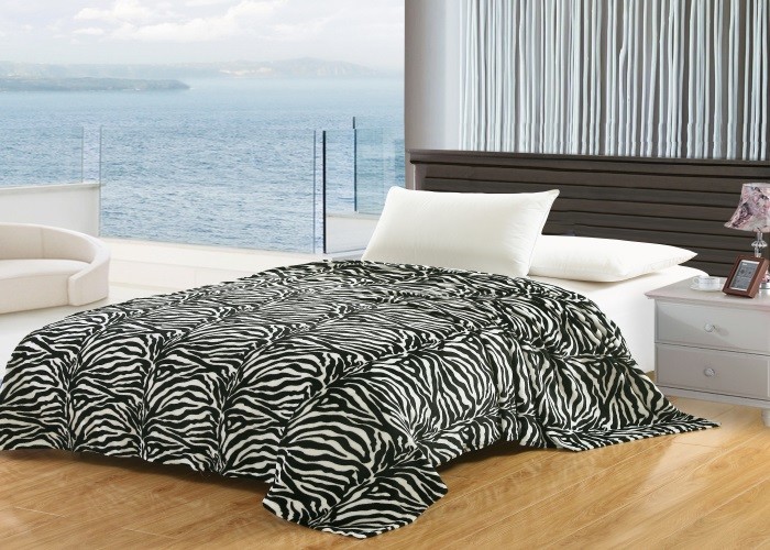 Printed Zebra Cotton Flannel Sheet Blanket , Wrinkle Resistant Flannel Baby Blanket