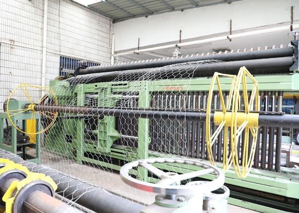 High Speed Hexagonal Wire Netting Machine Automatic Mesh Weaving Machines