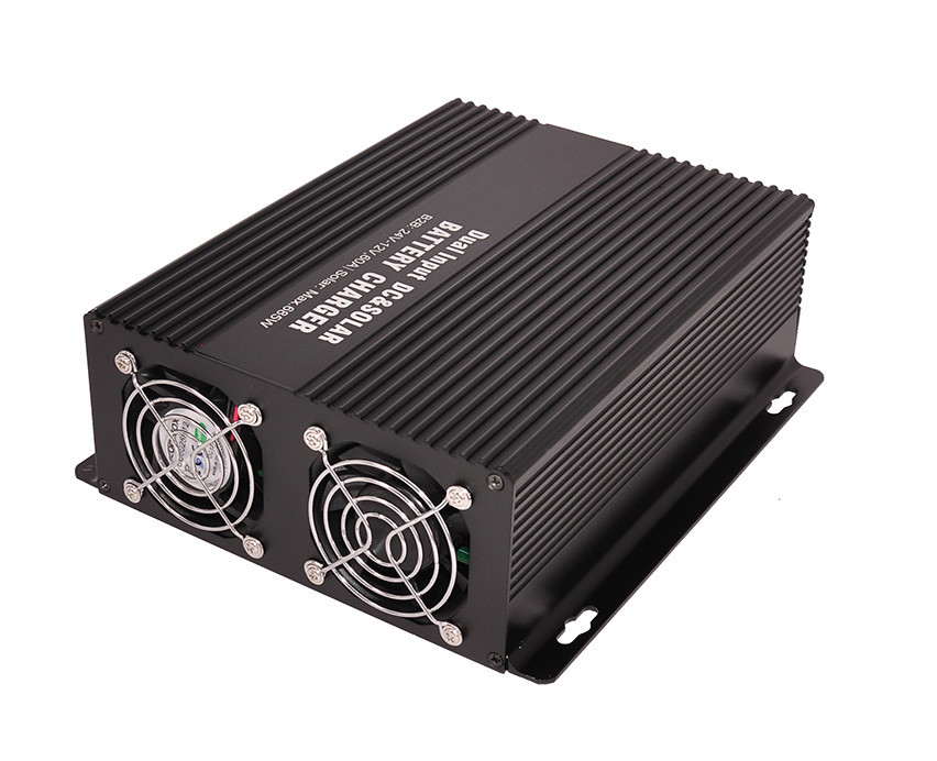 DC24V to 24V Dual input DC solar In-vehicle battery charger controller LCD display BT function