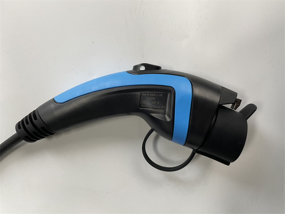 Level 2 ABS PC Portable EV Charger Type 1 & Type 2 Electric Vehicle Charging Station
