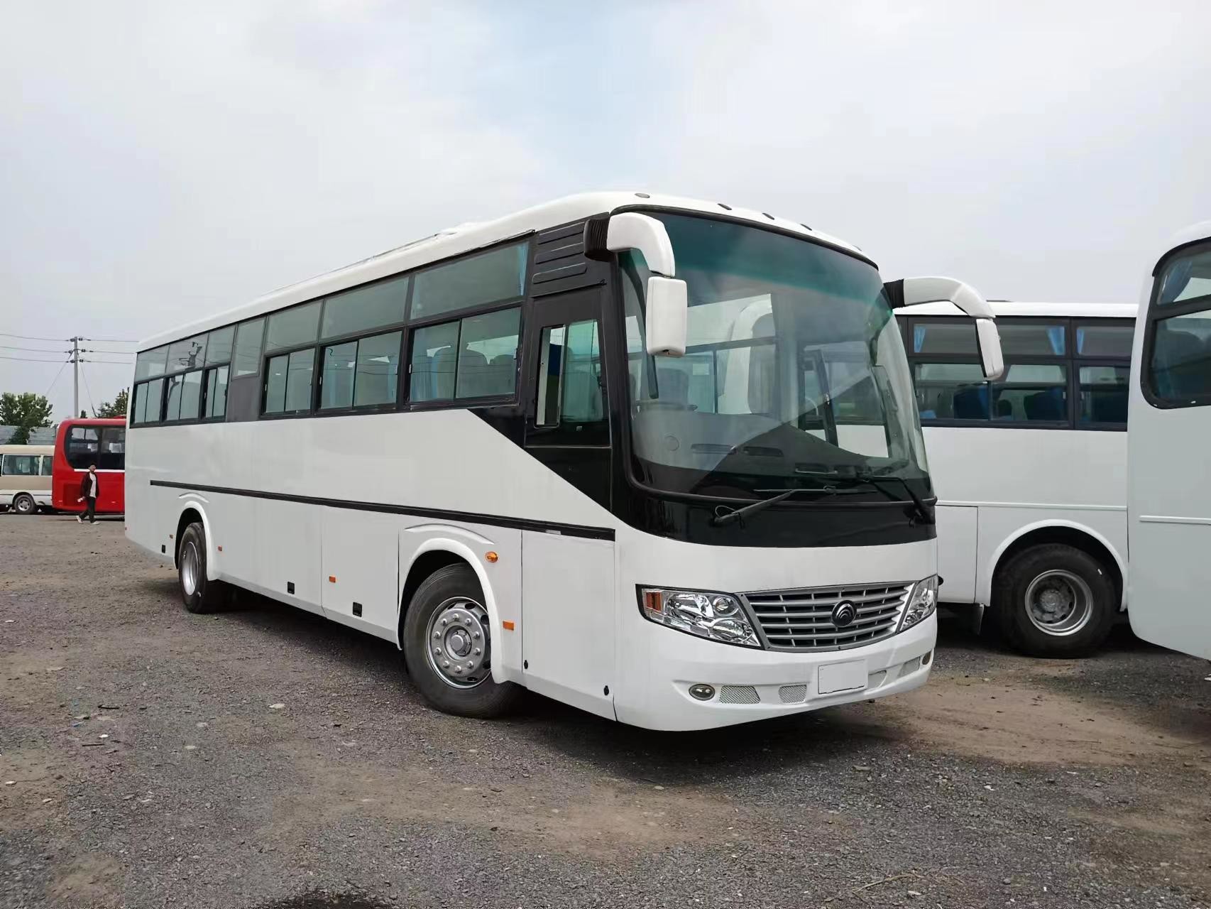Used Yutong Bus In Stock Zk6112d 53seats Dachai Diesel Fuel Type Euro 2 Engine With Middle Door