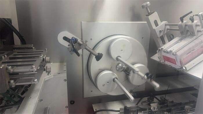 Ampoule Blister Packing Machine Flat Plate Type For Pills Tablet With With Safety Interlock