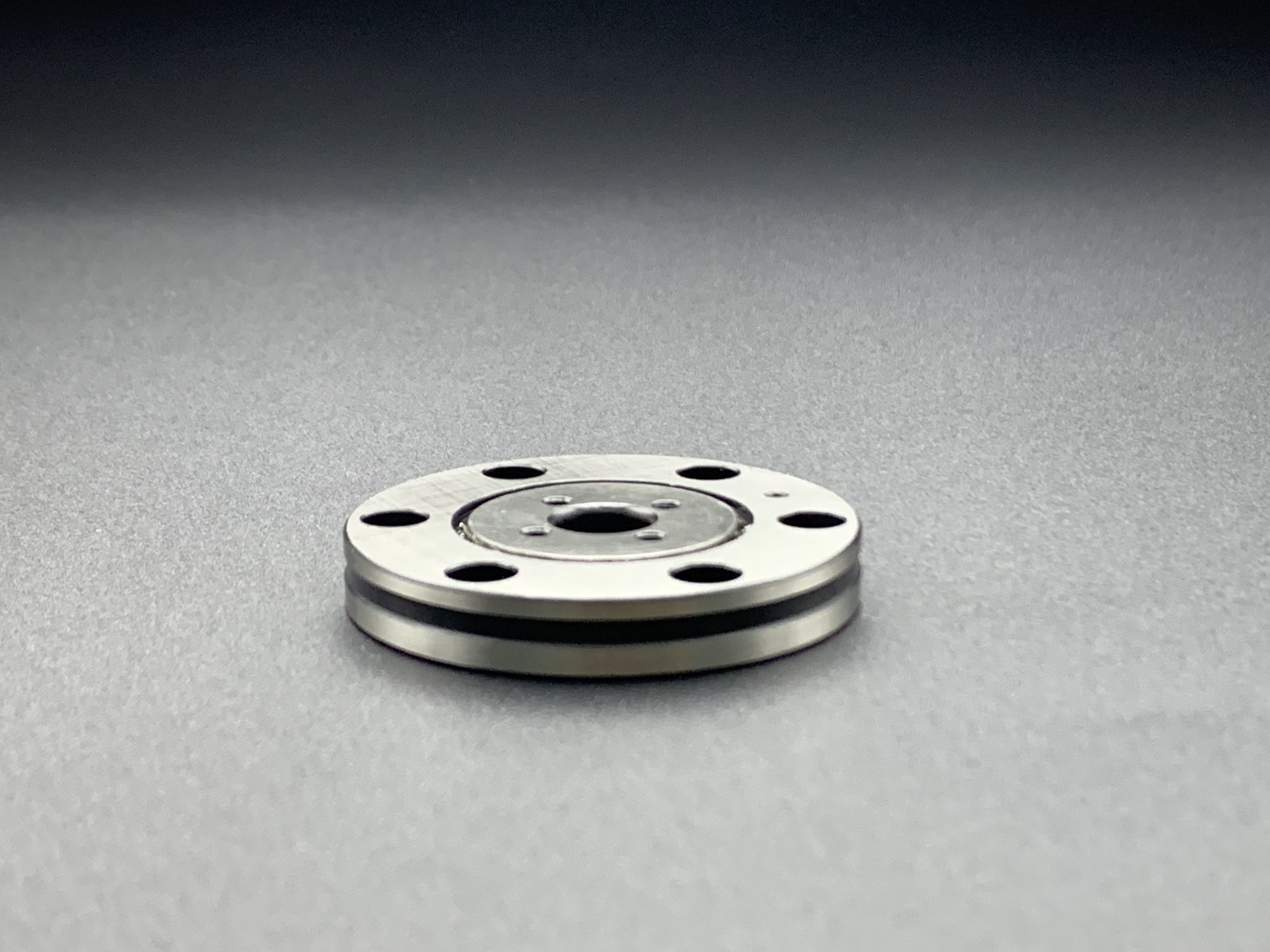 RU28 High Precision Crossed Roller Bearing Low Noise For Industrial Equipment