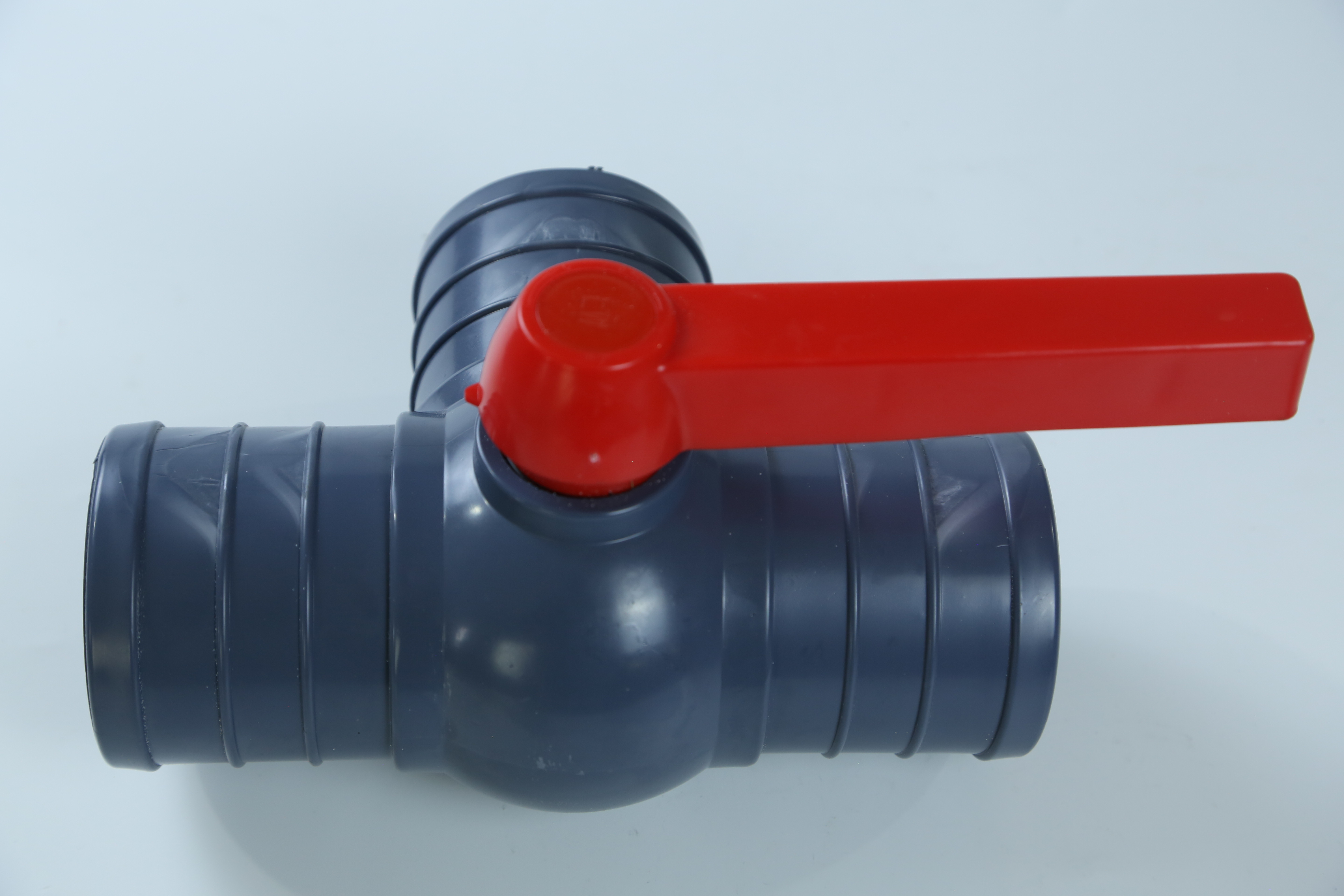 Water Saving Irrigation 3 Way Plastic Ball Valve Customizable PVC Three Way Valve