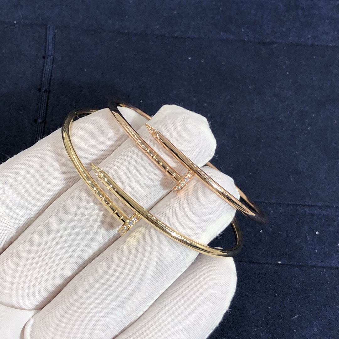 Elegant Car Tier 18k Gold Juste Un Clou Bracelet Small Model Natural Diamonds