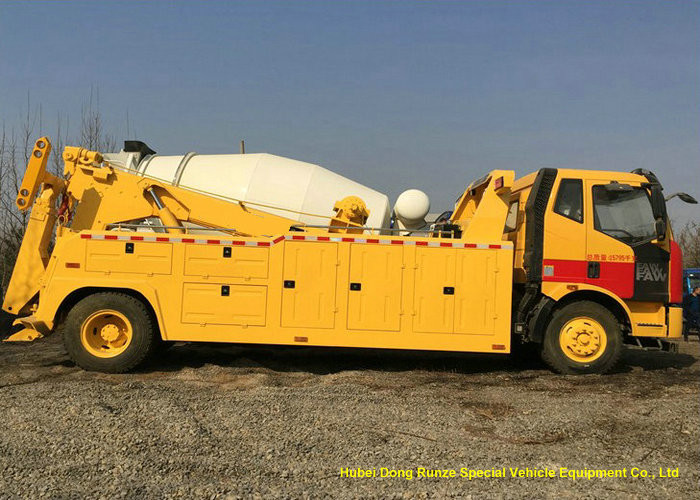 Heavy Duty 12 Ton Wrecker Tow Truck For Car Recovery In City Road , Suburb Way