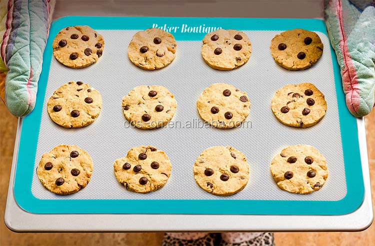 Commercia Fashionable Food Grade Healthy Kitchen Cookware Baking Accessories NonStick Custom Size Reusable Silicone Ba