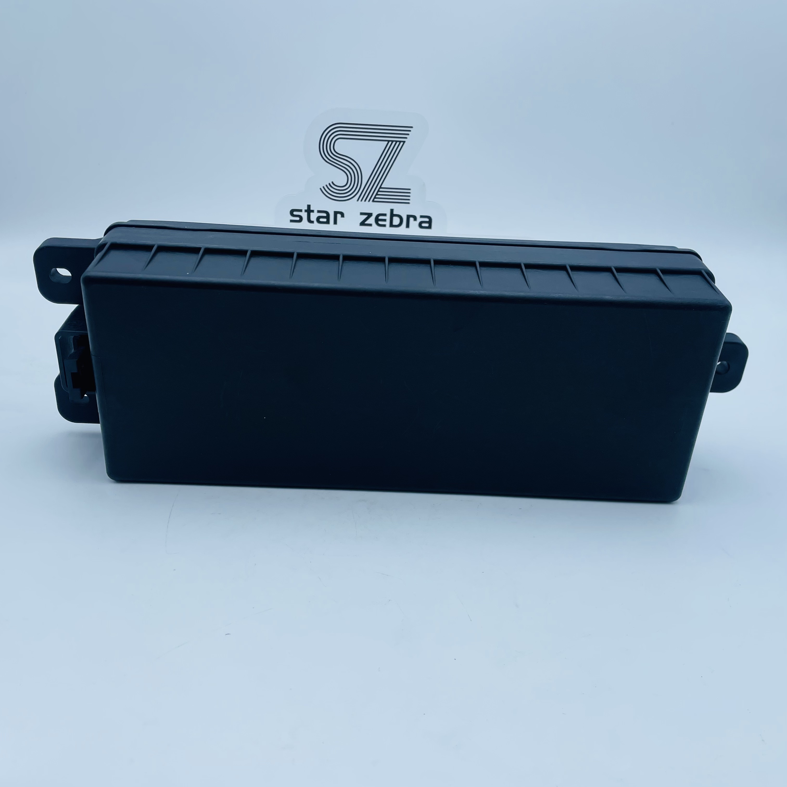 New Fuse Box Assembly YN24E00036F2 for Kobelco SK210 260 350-10 Excavator Accessories Engine Construction Industries