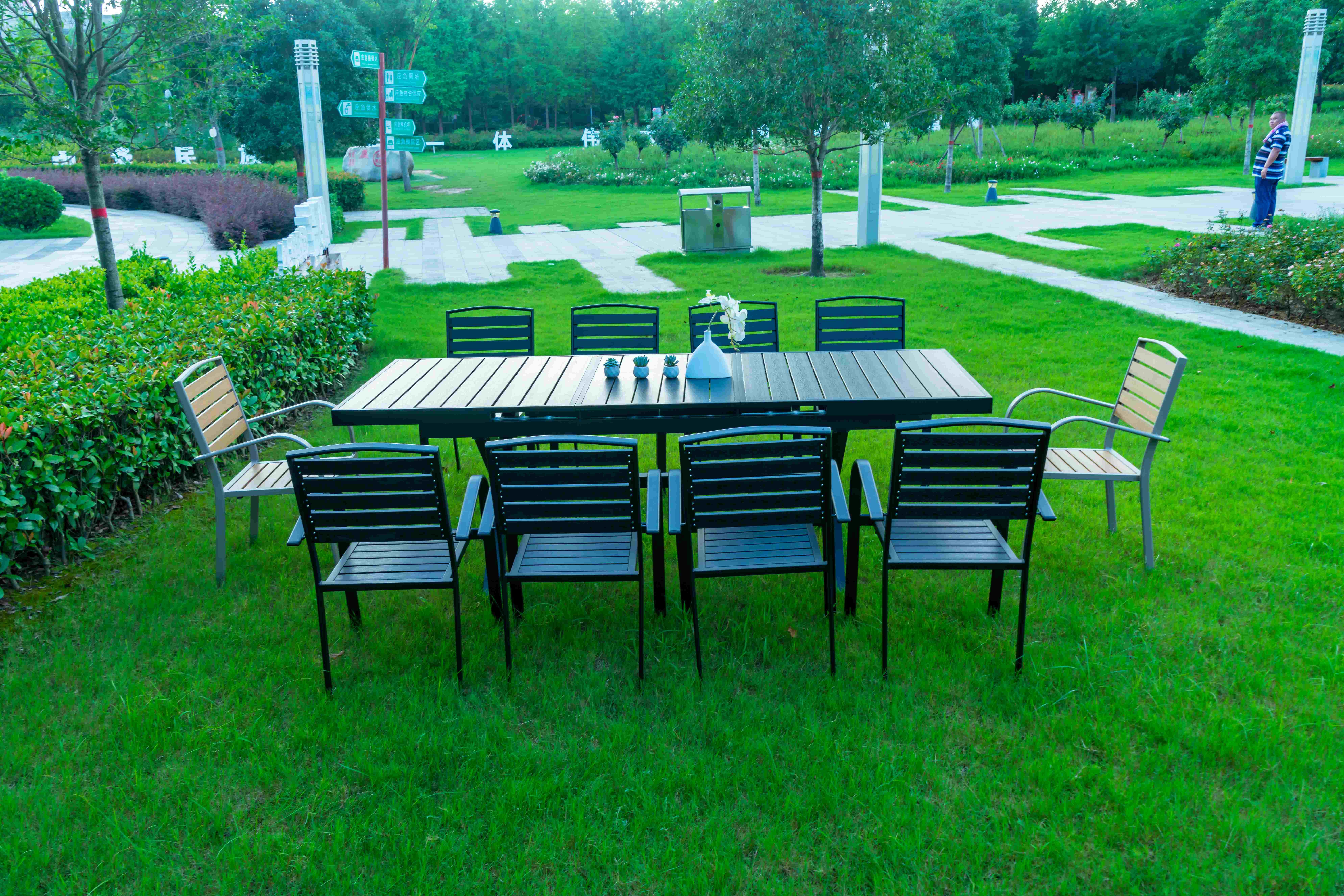 Black 11 Pieces Plastic Wood Modern Outdoor Garden Furniture Table Set 8-10 Seater Extendable Patio Dining Table Chairs