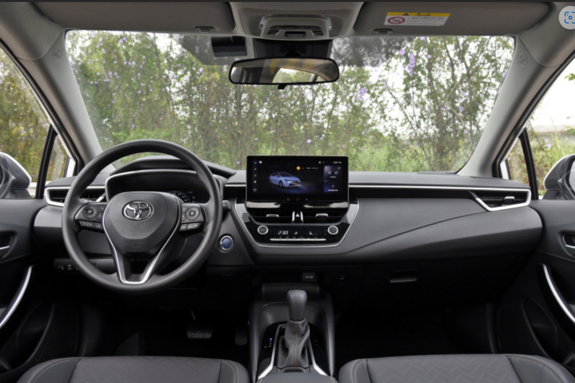 2023 Toyota LEVIN Smart Hybrid Dual Engine 1.8L sport version Compact car 4 Door 5 seats Sedan