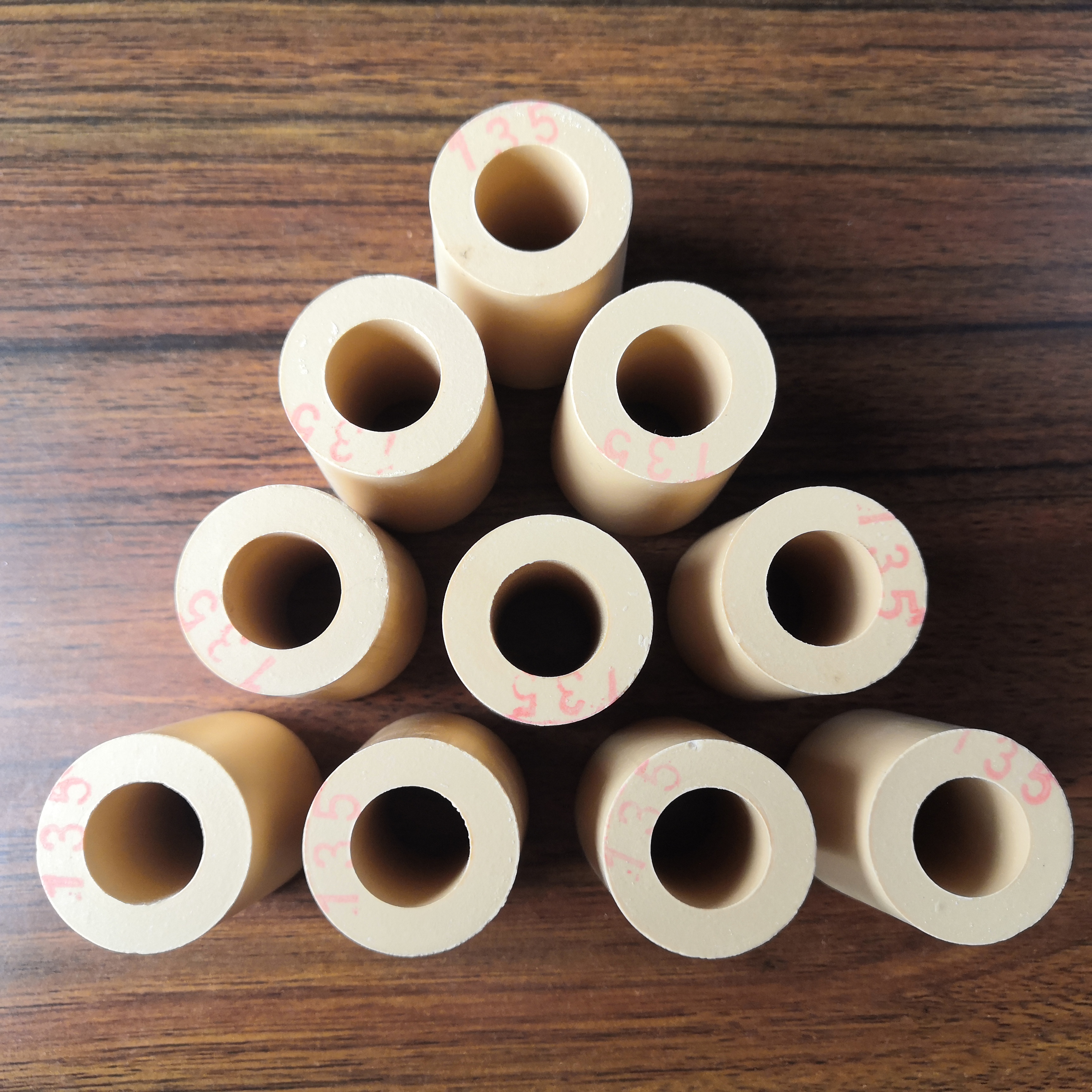 Zirconia ZrO2 Nozzle for Steel Making Industry CaO Content % Sample Provided