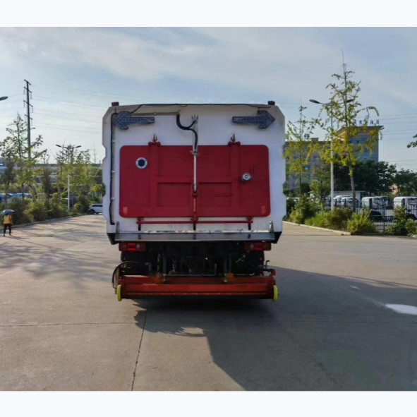 2600mm Wheelbase Vacuum Street Sweeper Mechanical Cleaning Sweeper