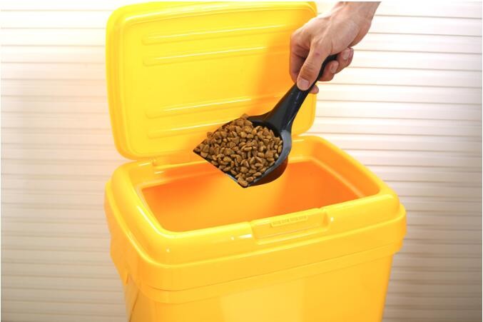 Food grade square Plastic Bucket 20 liter with lid, dog food plastic container, PP/PE Plastic dogs-food Bucket Pail Easi