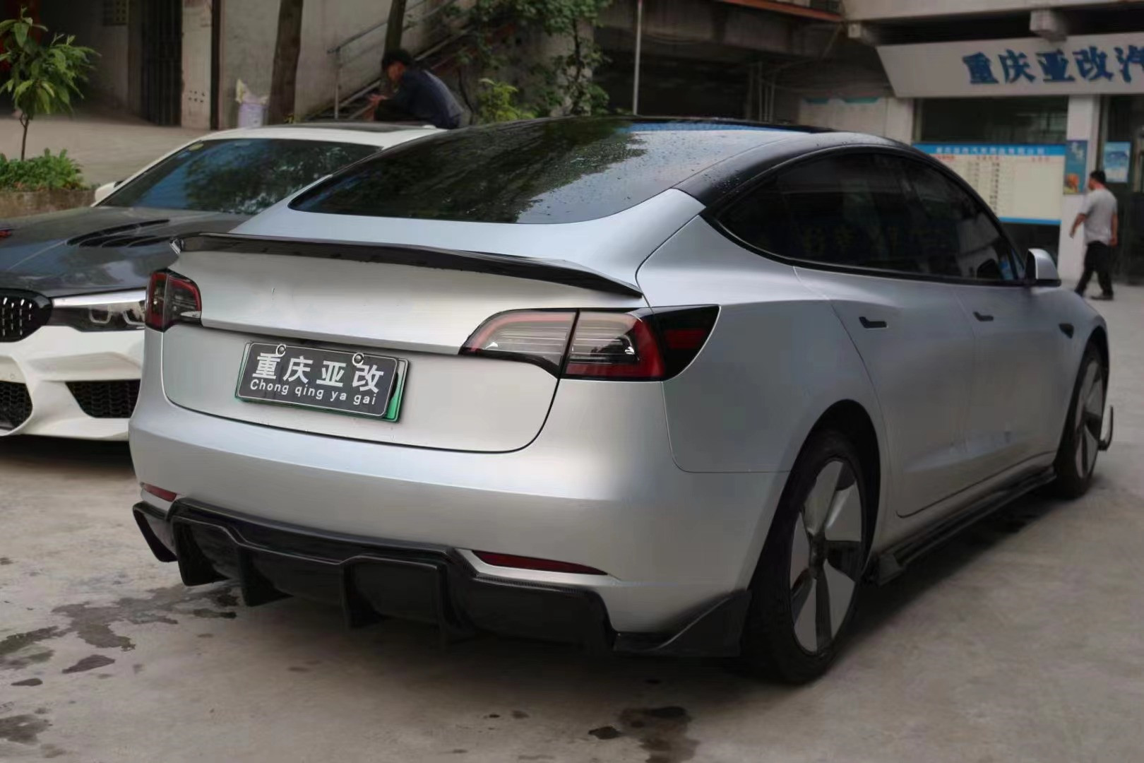 2017 - 2019 MODEL 3 Body Kit Tesla Front Shovel Rear Diffuser Spoiler 180mm