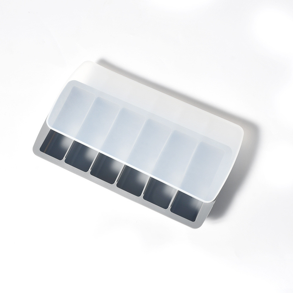 Silicone Ice Cube Trays for Water Bottles 12 Cavity Ice Cube Mold Easy Release Long Ice Cube Sticks Dishwasher Safe