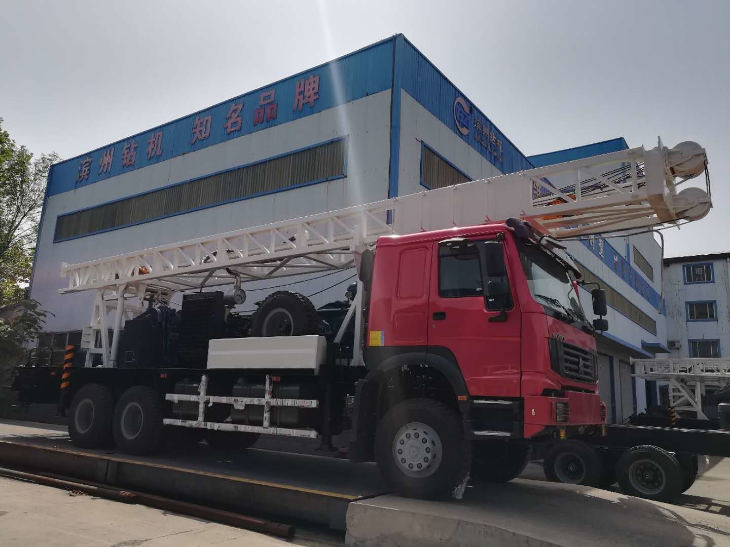 BZC400CHW Truck Mounted Water Well Drilling Rig 400m Drilling Depth SINOTRUK Chassis