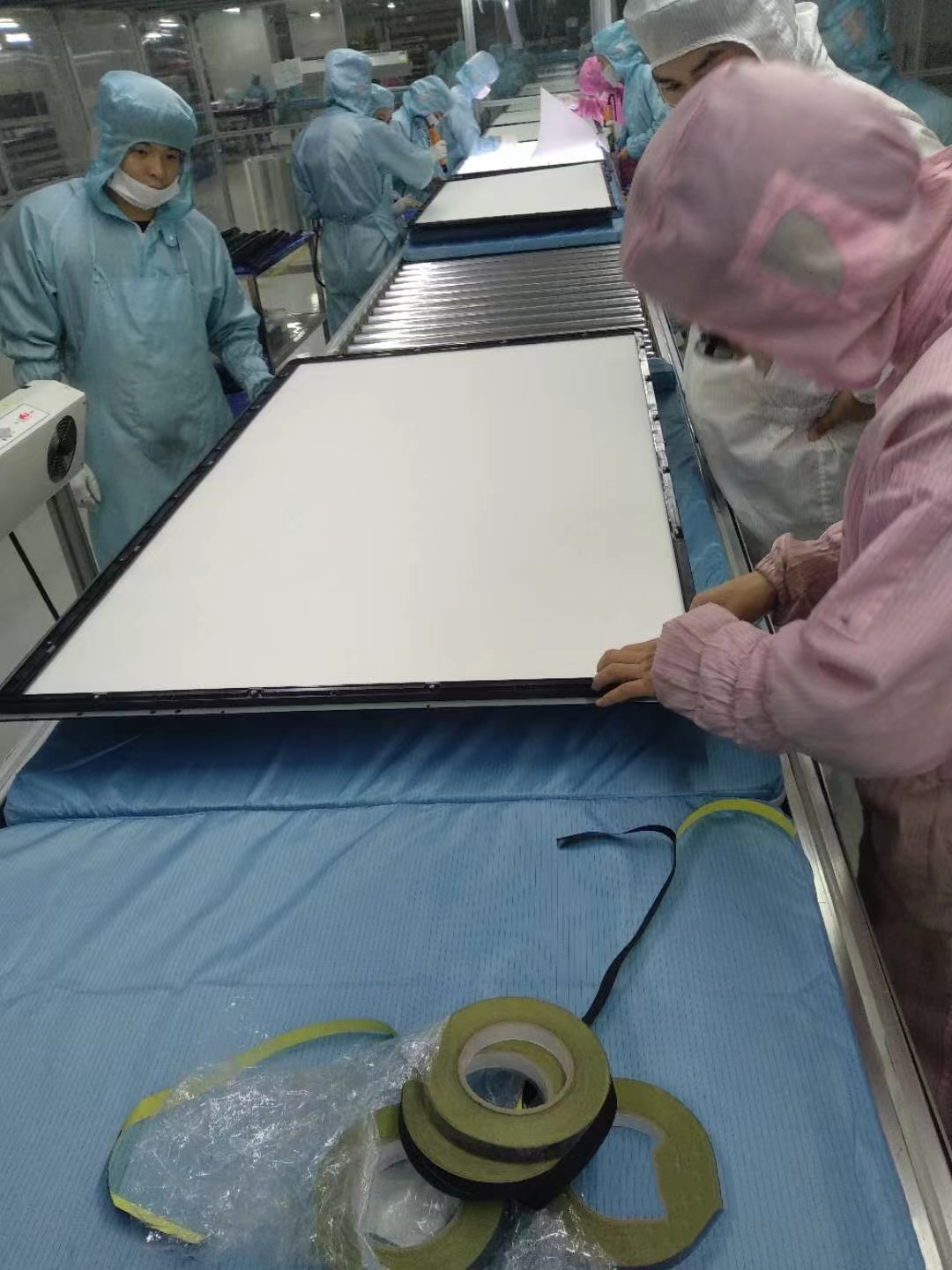 TFT Led Smart Whiteboard , 4K Interactive Smart Panel 98 Inch 4096x2160