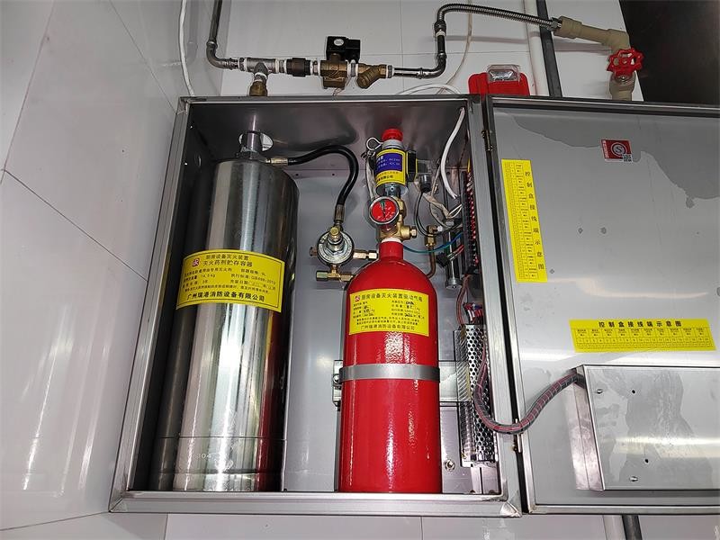 9L/9L*2/12L/12L*2 Kitchen Fire Suppression System Single And Double Bottle Group