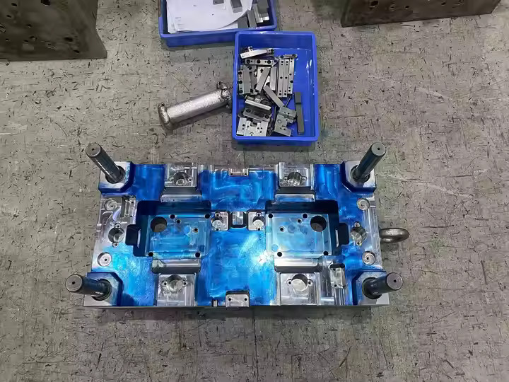 Plastic Injection Molding Service ABS Injection Molding Supplier Custom Plastic Mold
