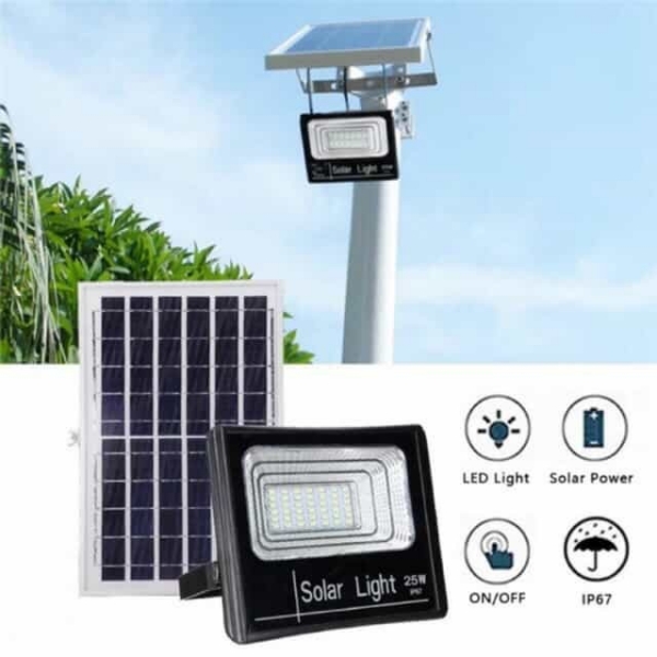 Outdoor Powered 200W 6000K Solar LED Floodlights High Bright For Courtyard Stadium