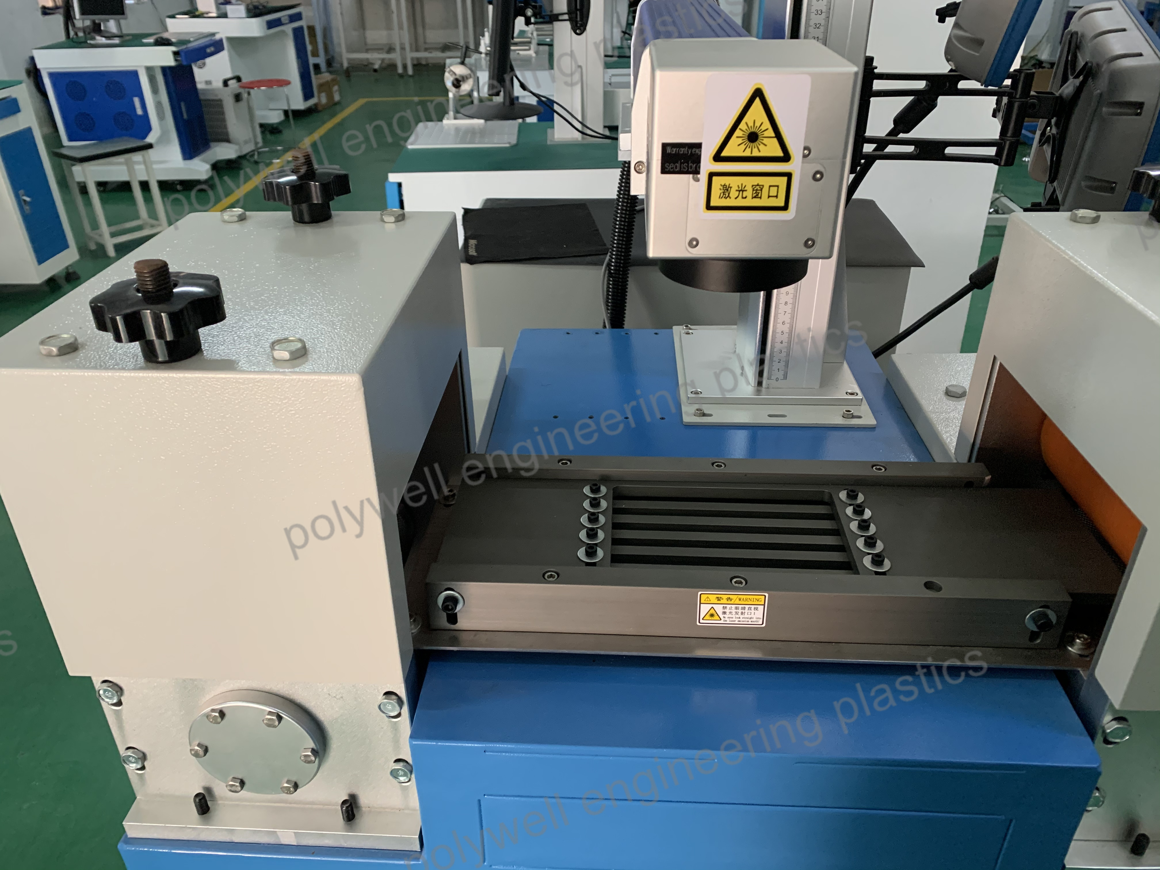 Split Desk Portable 20W 30W 50W Fiber Laser Marking Machine