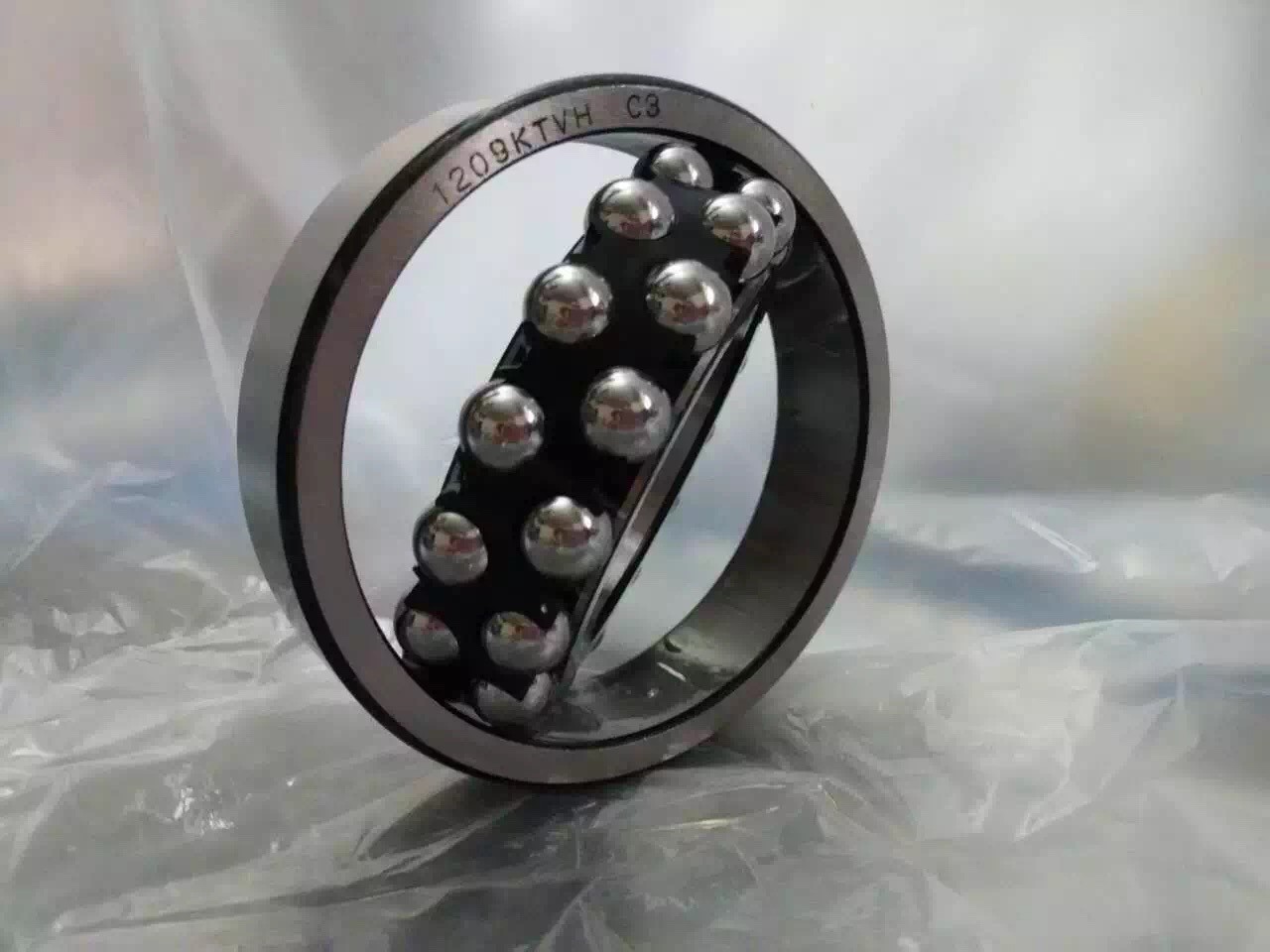 2208 NSK Self Aligning Ball Bearing For Machinery Large Radial Load Capacity