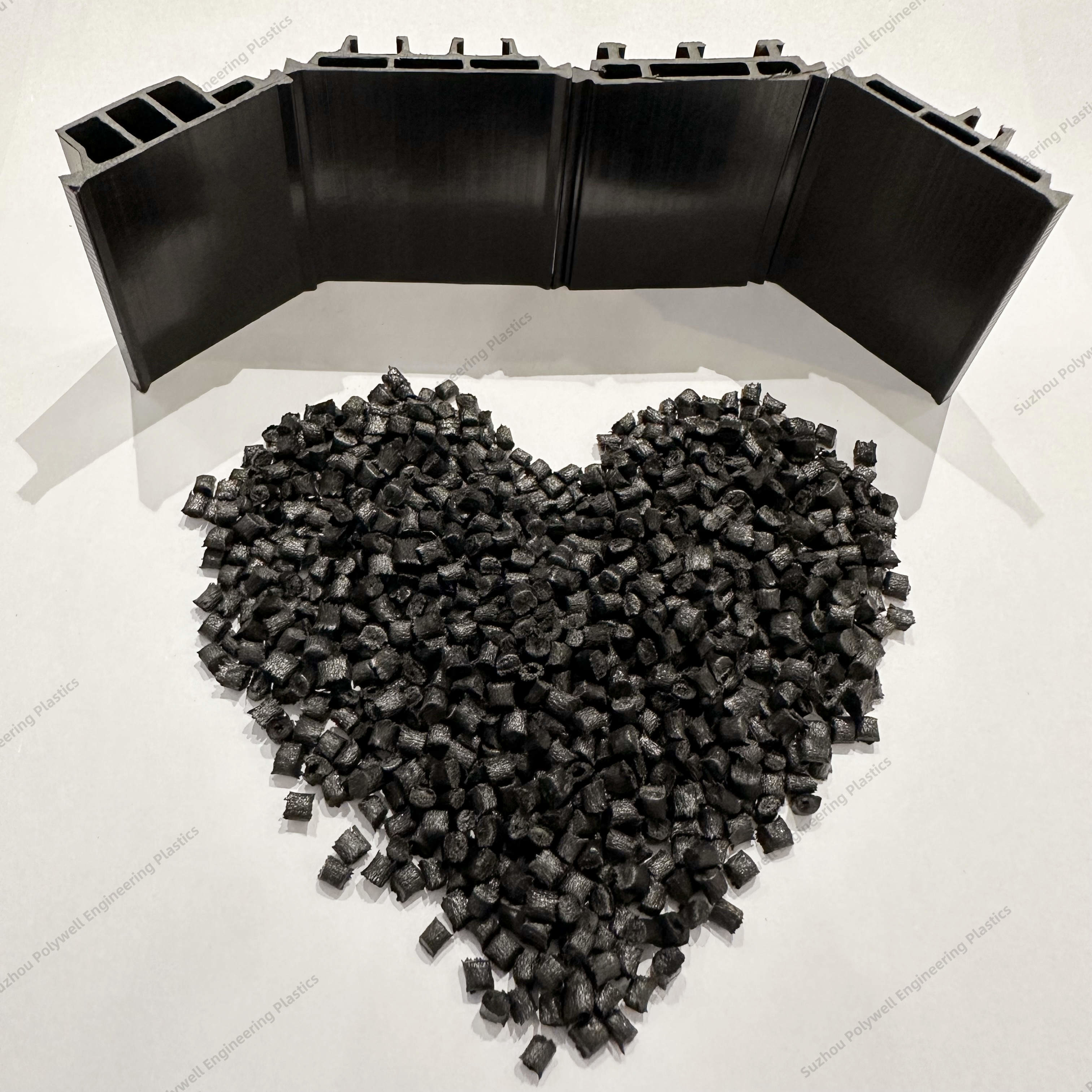 Black Nylon 66 GF25 Granules Produce Heat Insulation Strips Thermal Break Profile